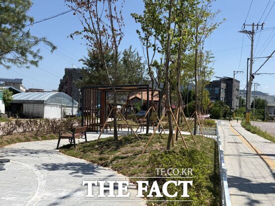 경기 양주시가 장기간 활용되지 않던 백석읍 복지리 235-16번지 일원에 조성한 쌈지공원 모습 /양주시