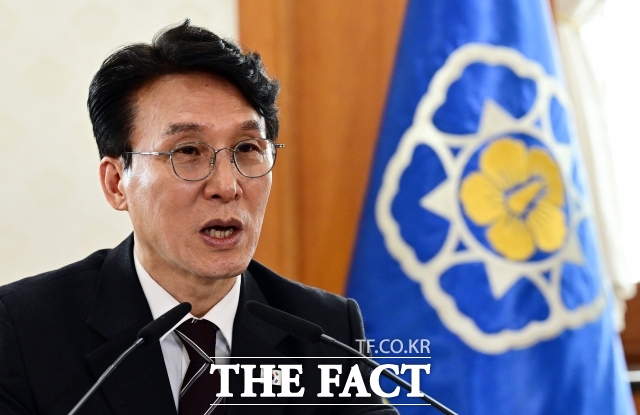 김민석 국무총리는 1일 오후 대전 유성구 한화에어로스페이스 폭발 사고 현장을 찾아 원인 규명과 재발 방지 대책 마련을 지시했다. /임영무 기자