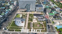  익산시청 앞마당, '초록빛 도시숲'…시민 쉼터 변신