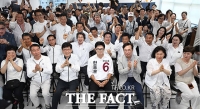  '경합' 소식에 희비 교차하는 한동훈 선거사무소 [TF사진관]