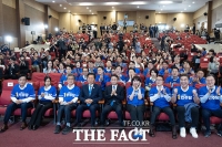  엇갈린 출구조사 성적표에 희비 갈려…민주 11곳·국힘 1곳 우세