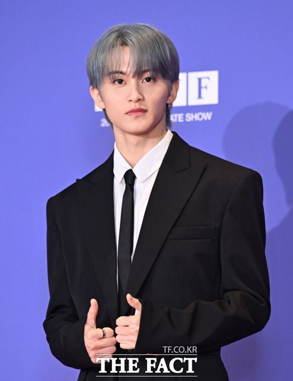 그룹 NCT 출신 마크가 크리에이티브 컴퍼니 어퍼룸을 출범시키며 새로운 챕터의 시작을 알렸다. /이새롬 기자
