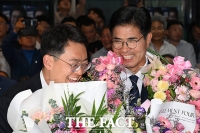  환한 미소 보이는 박지원·이원택 [포토]