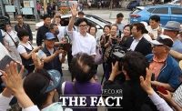  구포시장 찾아 감사 인사하는 한동훈 당선인 [TF사진관]