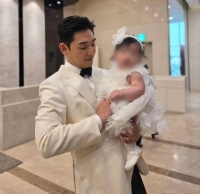  강신효, 뒤늦은 득녀 소식…