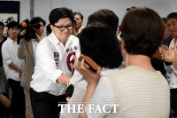  무소속 한동훈 당선…'제명' 시련 딛고 화려한 귀환