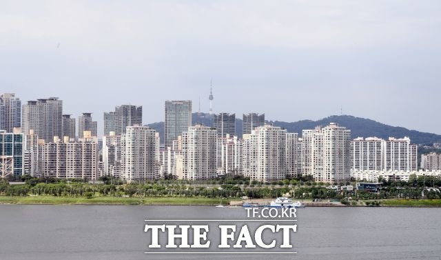 성동구 내 동별 결과를 보면 성수동과 한강변 지역에서는 오 당선인이 우세했다. /더팩트 DB