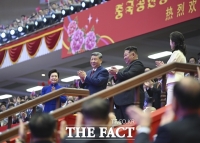  김정은·시진핑 북중우의탑 참배…간부학교도 방문