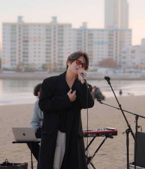 가수 김기태가 21일 오후 6시 각 음악 사이트에 신곡 '광안리에서'를 발표한다./JMG(더블엑스엔터테인먼트)