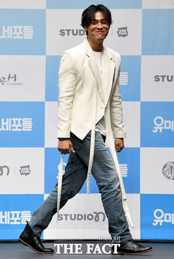 배우 최재림이 10일 오후 서울 광진구 티켓링크 1975 씨어터에서 열린 뮤지컬 '유미의 세포들' 제작발표회에 참석해 포즈를 취하고 있다. /박상민 기자
