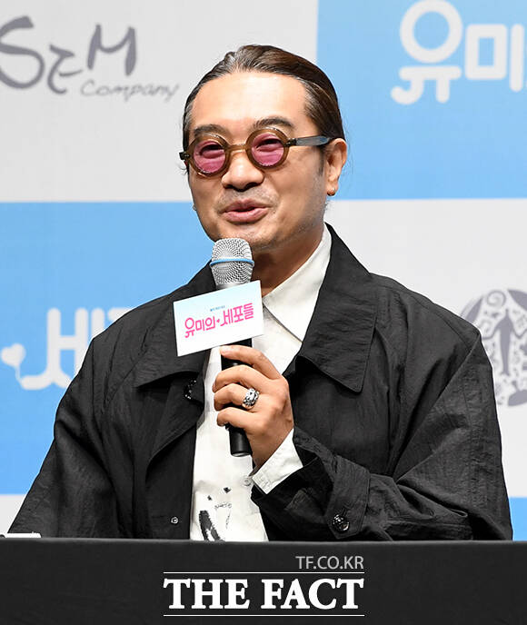 양정웅 감독이 10일 뮤지컬 유미의 세포들 제작발표회에 참석해 취재진의 질문에 답하고 있다. /박상민 기자