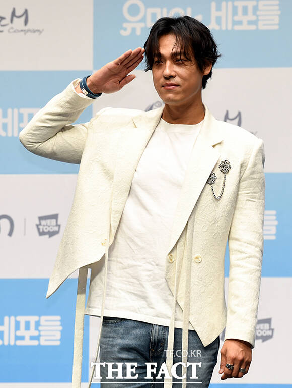 배우 최재림이 10일 오후 서울 광진구 티켓링크 1975 씨어터에서 열린 뮤지컬 '유미의 세포들' 제작발표회에 참석해 포즈를 취하고 있다. /박상민 기자