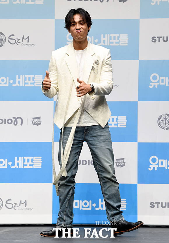 배우 최재림이 10일 오후 서울 광진구 티켓링크 1975 씨어터에서 열린 뮤지컬 '유미의 세포들' 제작발표회에 참석해 포즈를 취하고 있다. /박상민 기자