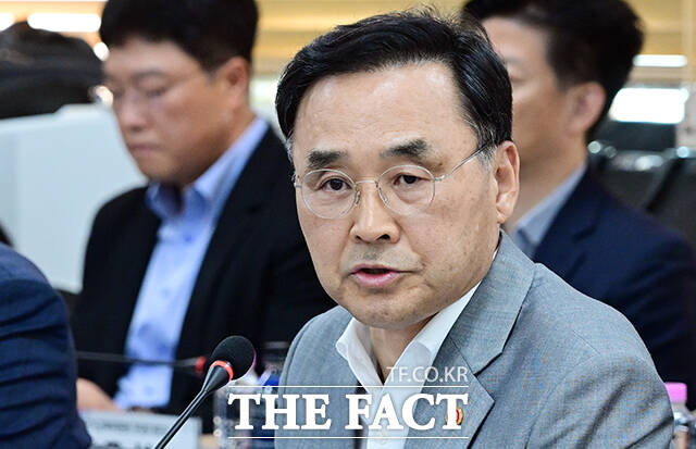 차정인 국가교육위원장이 11일 오후 서울 종로구 정부서울청사에서 열린 2026년 6차 회의에 참석해 모두발언을 하고 있다. /임영무 기자