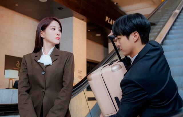 '오싹한 연애'는 오는 7월 18일 첫 방송한다. /tvN