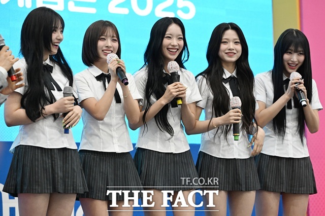 그룹 리센느는 최근 유튜브 콘텐츠를 통해 'OO야호' 밈을 만들어낸 것을 계기로 K팝 신에서 가장 뜨거운 그룹에 등극했다. 리센느의 사례처럼 유행이나 밈을 직접 만들어 내려는 K팝 업계의 시도는 더욱 많아질 것이라는 전망이다./더팩트DB