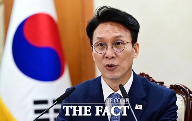 김민석 국무총리는 11일 정부세종청사에서 국민 참정권 침해 관련 관계장관회의를 주재하고