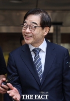 '1심 공소기각' 미소 띤 권순일 전 대법관 [TF사진관]
