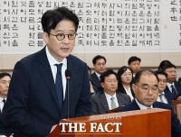  '김건희 무혐의 의혹' 이창수 전 중앙지검장 특검 첫 조사