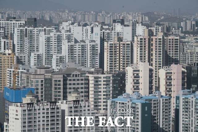 15일 한국부동산원이 발표한 '5월 전국 주택가격 동향조사'에 따르면 서울의 주택종합(아파트·연립주택·단독주택) 평균 매매가격지수는 전월 대비 0.90% 올랐다. /박헌우 기자