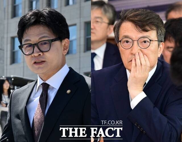 '청담동 술자리 의혹'으로 충돌했던 한동훈 무소속 의원과 김의겸 더불어민주당 의원이 후반기 법사위에서 다시 마주할지 관심이 쏠린다. 사진은 한동훈 무소속 의원(왼쪽)과 김의겸 더불어민주당 의원. /더팩트 DB