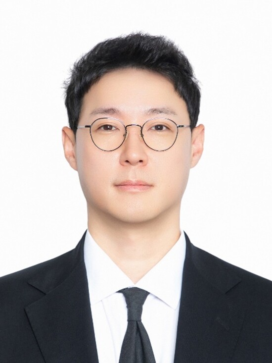 씨어스는 다이이찌산쿄 모리아 출신 정훈 이사를 영입했다고 16일 밝혔다. 사진은 정훈 이사. /씨어스