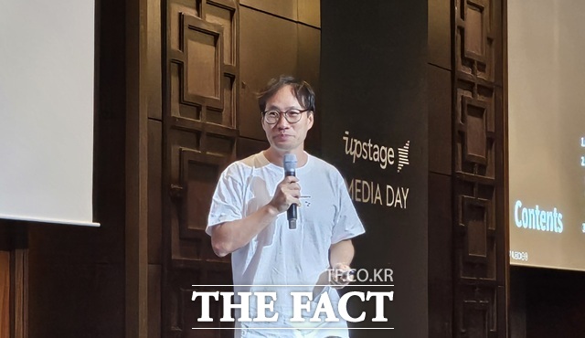 김성훈 업스테이지 대표가 지난 16일 서울 여의도 콘래드 호텔에서 열린 미디어데이 행사에서 '업스테이지 컴퍼니' 출범에 대해 발표하고 있다. /최문정 기자