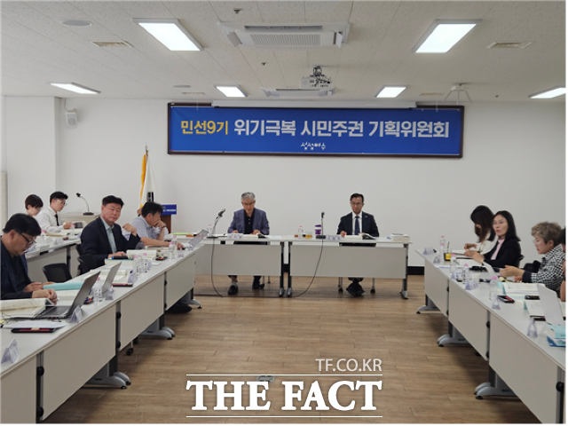 서영학 여수시장 당선인 측 인수 준비 조직인 위기극복 시민주권 기획위원회가 여수형 에너지전환 전략 밑그림을 그리겠다고 밝히고 있다. /서영학 당선인 인수위원회