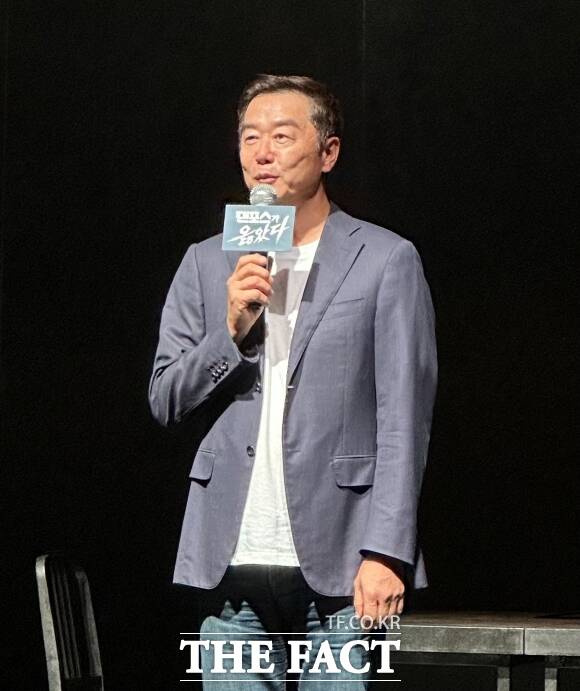 '댄포스가 옳았다'는 작품의 극작과 연출을 모두 맡은 장진 감독의 초연작이다. /강신우 기자