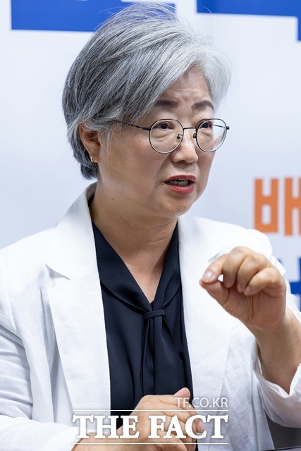 강미애 세종시교육감 당선인이 18일 <더팩트>와 인터뷰를 하고 있다. /세종시교육청