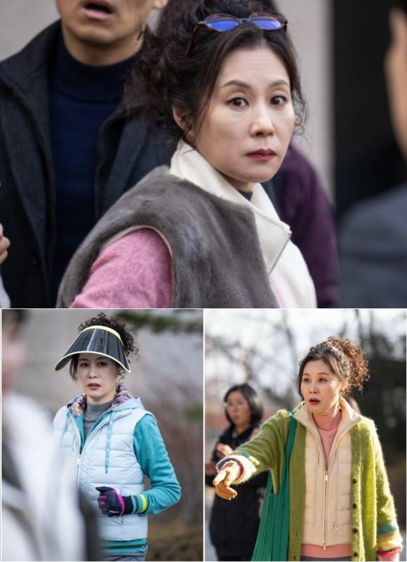 JTBC 새 토일드라마 '아파트'에서 장숙진 역을 맡은 문소리의 스틸컷이 공개됐다. /JTBC