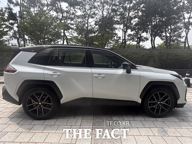 올 뉴 RAV4 PHEV GR 스포츠 측면. /황지향 기자