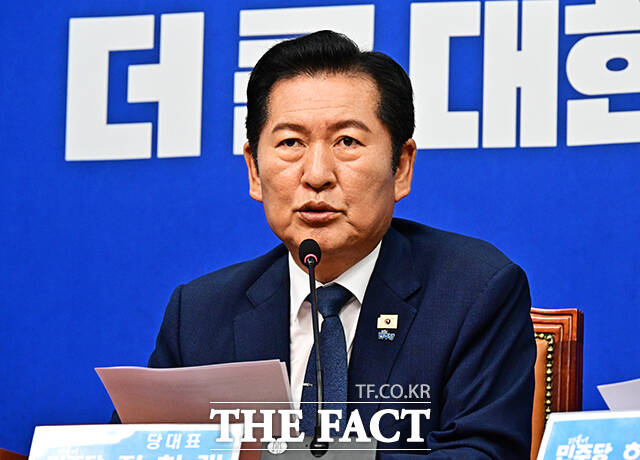정청래 더불어민주당 대표는 21일 