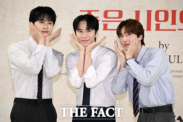 배우 이재환과 김락현, 찬희(왼쪽부터)가 출연하는 '죽은 시인의 사회'는 오는 7월 18일부터 9월 13일까지 NOL 씨어터 대학로 우리카드홀에서 공연된다. /서예원 기자