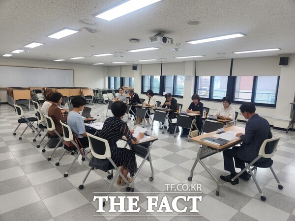 제12대 대전시교육감직 인수위원회 교육 균형발전 태스크포스(TF) 회의가 지난 19일 진행된 모습. /인수위원회