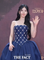  서현, 생일 맞아 팬들과 유기견 보호소 봉사…