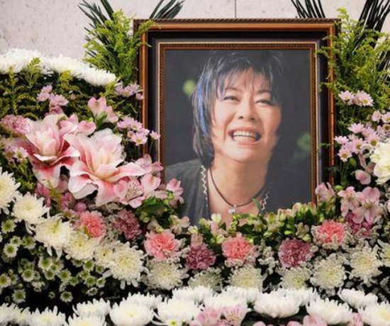 고 옥희의 영결식은 오는 24일 오전 10시 서울아산병원 장례식장 영결식장에서 대한가수협회장으로 엄수된다. 이번 장례는 통상적인 3일장이 아닌 5일장으로 치러진다. /사진공동취재단