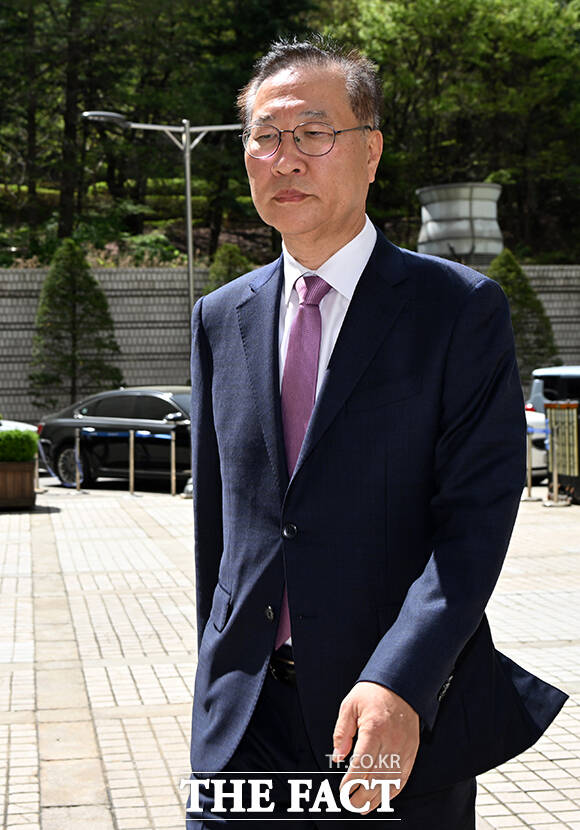 박성재 전 법무부 장관이 지난 4월 서울 서초구 서울중앙지방법원에서 열린 내란중요임무종사 혐의 관련 공판에 출석하고 있다. /박헌우 기자