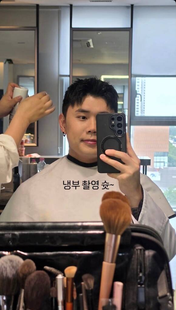 권성준 셰프는 22일 JTBC '냉장고를 부탁해' 녹화 현장 인증 사진을 게재했다. /소셜 미디어 캡처