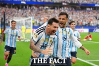  메시 '월드컵 최다골'…아르헨티나, 오스트리아에 2-0 승리
