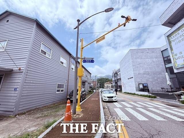 과천동 여성안심귀갓길에 설치된 CCTV /과천시