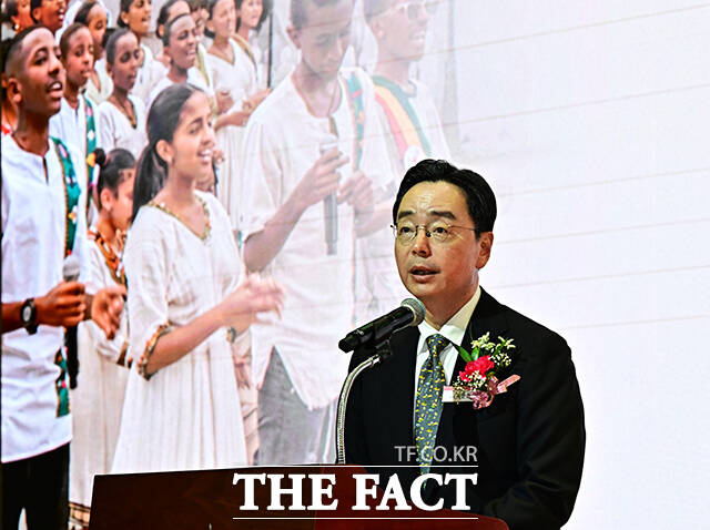 환영사하는 박준성 LG 부사장.