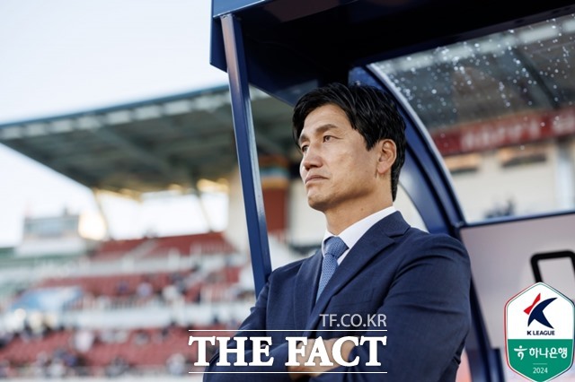 전북현대의 정정용 감독이 오는 8월 5일 서울월드컵경기장에서 열리는 맨시티와 2026 쿠팡플레이 시리즈 1경기에서 맞설 팀K리그의 사령탑에 선정됐다./K리그