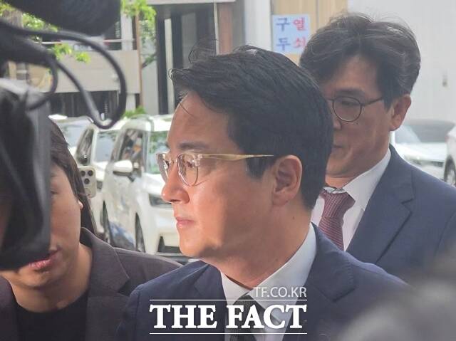24일 오전 심우정 전 검찰총장이 3대 특검(내란·김건희·채상병) 미제 의혹을 수사하는 권창영 특별검사팀(종합특검)에 처음으로 출석하고 있다. /김해인 기자