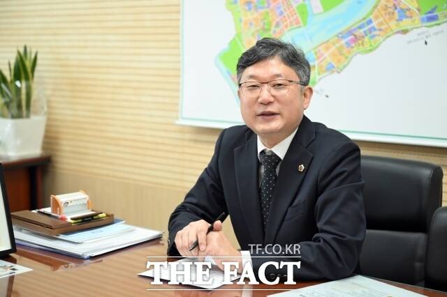 제5대 세종시의회 전반기 의장에 내정된 안실일 의원 /세종시의회
