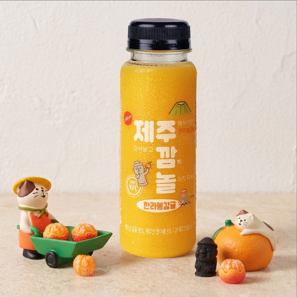 올리온은 수박주스에 이은 두 번째 제주깜놀 제품 한라봉감귤주스를 출시했다고 26일 밝혔다. /올리온