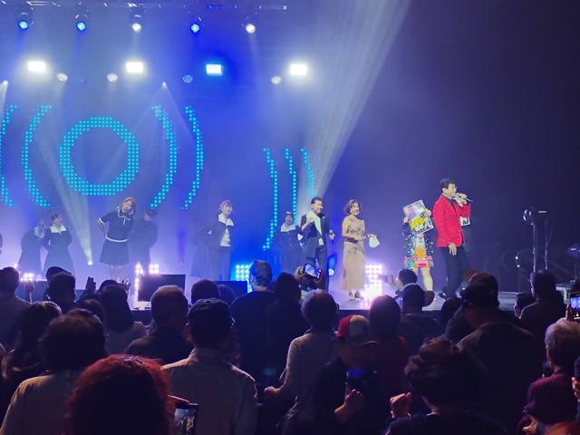 '트로트의 전설' 설운도가 미국 교민사회를 뜨겁게 달궜다. 지난 6월 27일(미국 현지시간) 오후 7시 미국 캘리포니아 인디오의 판타지 스프링스 리조트 카지노 스페셜 이벤트 센터에서 열린 '트로트의 전설 설운도' 콘서트는 약 4000석 규모 공연장을 가득 채우며 대성황을 이뤘다. /루체엔터테인먼트
