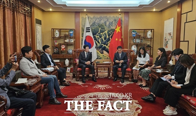 구징치 주광주 중국총영사가 29일 주광주 중국총영사관에서 열린 기자간담회에서 전남광주통합특별시 출범에 따른 한중 협력 현안을 설명했다. /조효근 기자