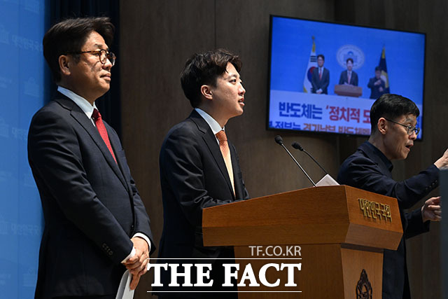 발언하는 이준석 개혁신당 대표.