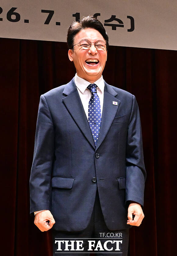김민석 국무총리가 1일 오전 서울 종로구 정부서울청사에서 열린 이임식에 참석해 이임사를 하고 있다. /임영무 기자